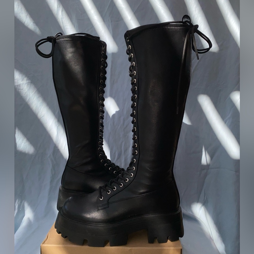 Steve Madden Knee High Platform Boot Women's Size 10